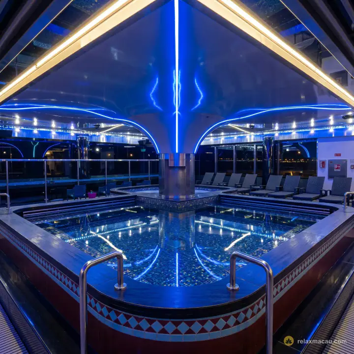 The Excellent Sauna blue bathing pool