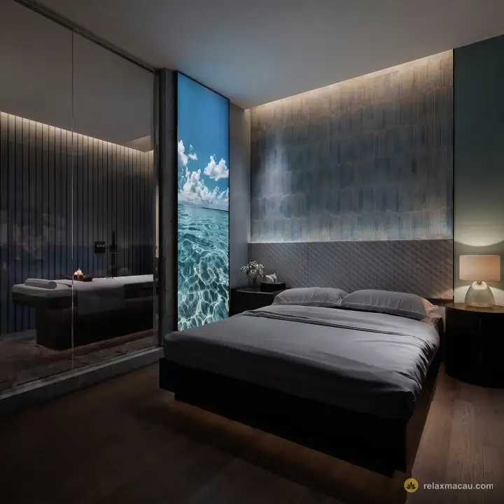 Empire Sauna signature waterbed room