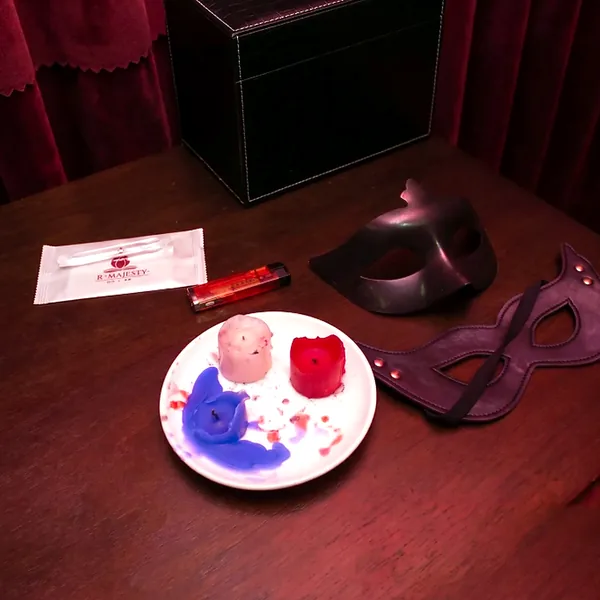 Mask and prop display area photo